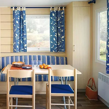 Natur Camping Bungalow T1 - 2 * פטיאס